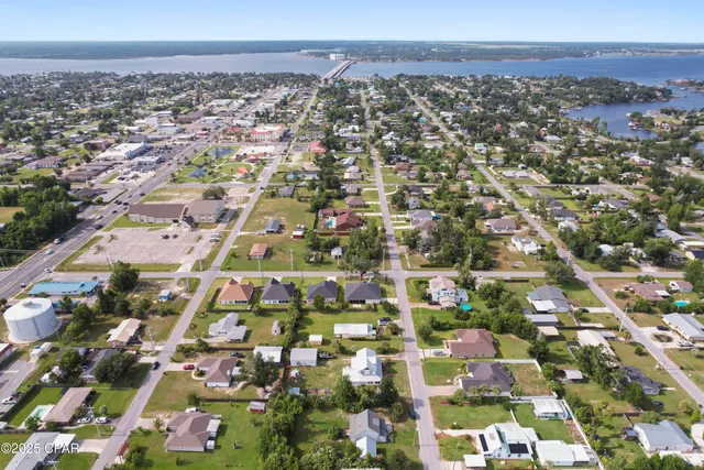 $299,900 | 1116 Michigan Avenue, Lynn Haven, FL 32444