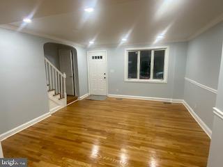 4232 Flowerton Road Baltimore, MD 21229 - Photo 2 of 17