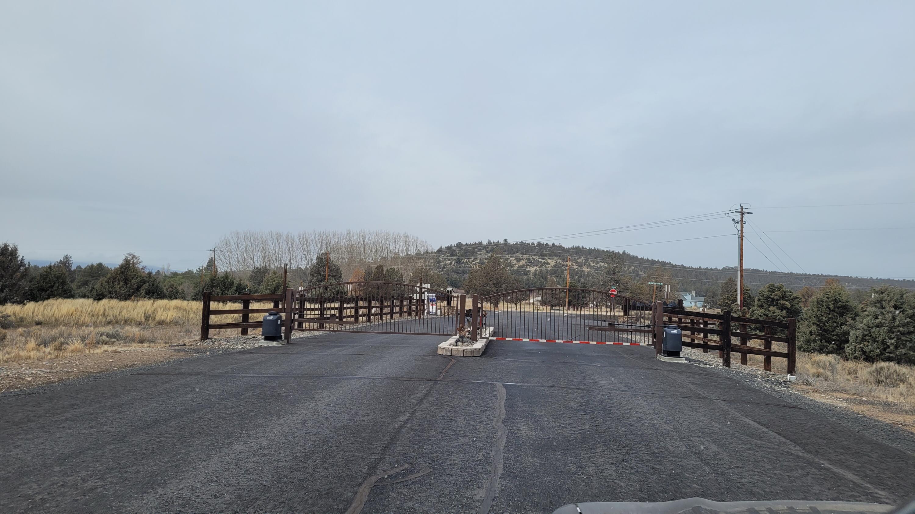 Southeast Ethan Loop, Unit 14 Prineville, OR 97754 - Photo 2 of 17 Gated community