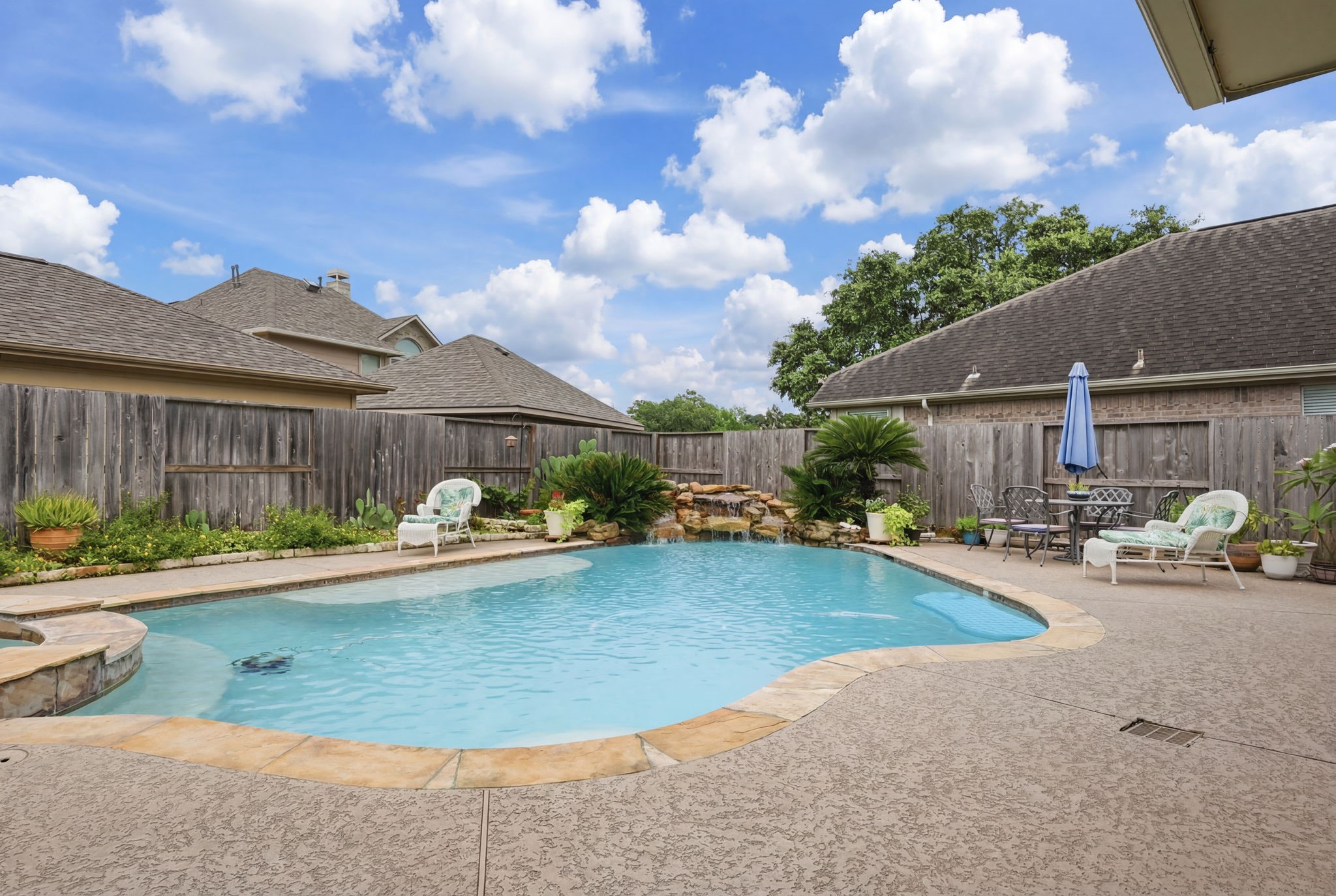 1010 Bringewood Chase Drive Spring, TX 77379 - Photo 37 of 49 Plenty of entertaining space around the pool.
