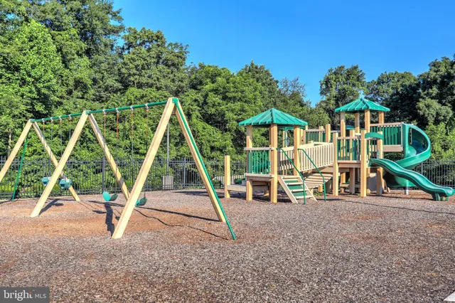 $450,000 | 947 Countryside Road, Seven Valleys, PA 17360