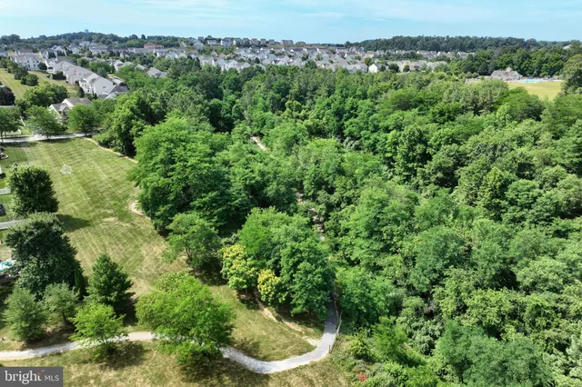 $450,000 | 947 Countryside Road, Seven Valleys, PA 17360