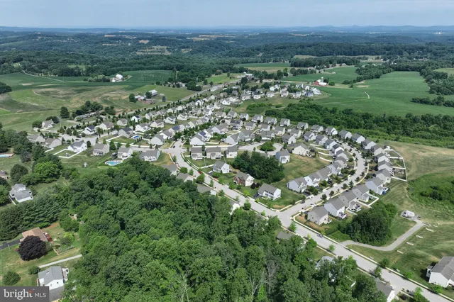 $450,000 | 947 Countryside Road, Seven Valleys, PA 17360