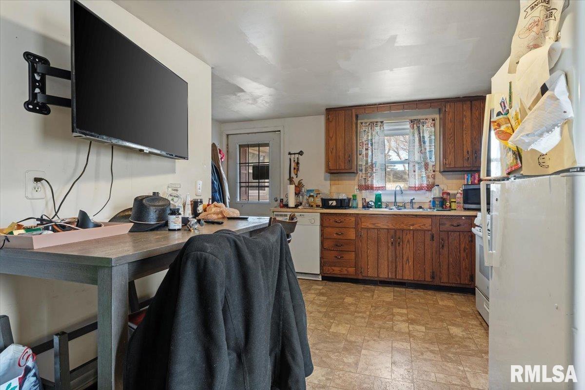 1712 Jerome Avenue Springfield, IL 62704 - Photo 4 of 22