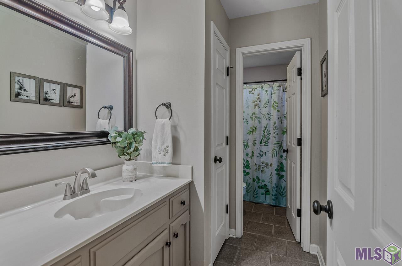 5533 Round Forrest Drive Baton Rouge, LA 70817 - Photo 14 of 22 Gallery Image 14
