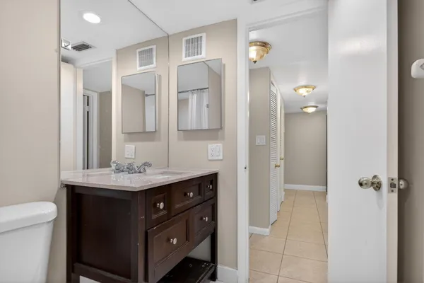 $2,500 | 1780 Northeast 39th Court, Unit 901, Pompano Beach, FL 33064