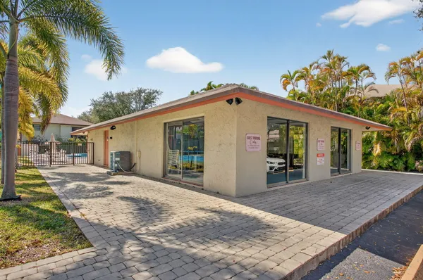 $2,500 | 1780 Northeast 39th Court, Unit 901, Pompano Beach, FL 33064