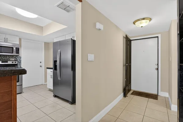 $2,500 | 1780 Northeast 39th Court, Unit 901, Pompano Beach, FL 33064