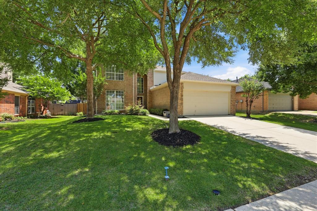 2112 Loon Lake Road Denton, TX 76210 - Photo 3 of 40 Stunning front yard