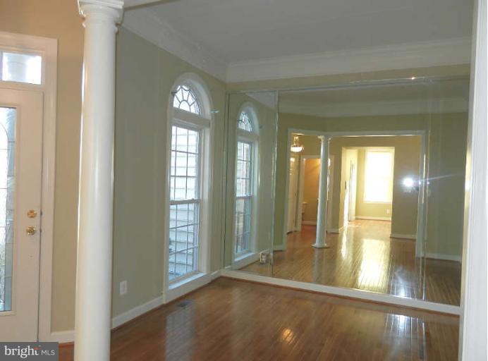 4101 Winterhazel Road, Unit 4101 Baltimore, MD 21208 - Photo 2 of 30 Living Room