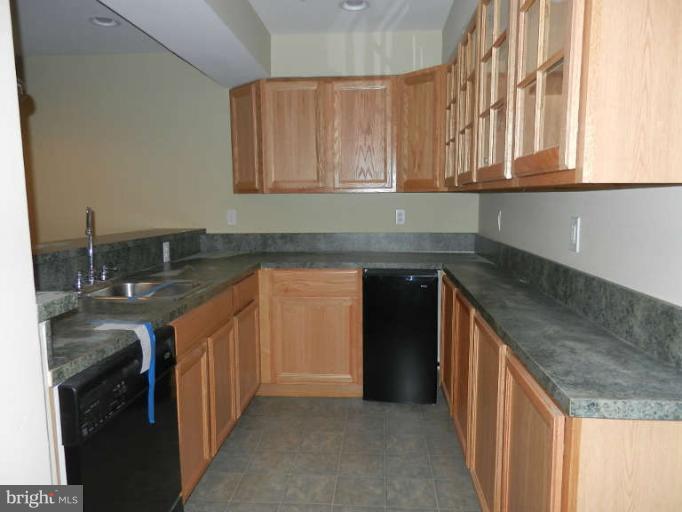 4101 Winterhazel Road, Unit 4101 Baltimore, MD 21208 - Photo 20 of 30 Kitchen