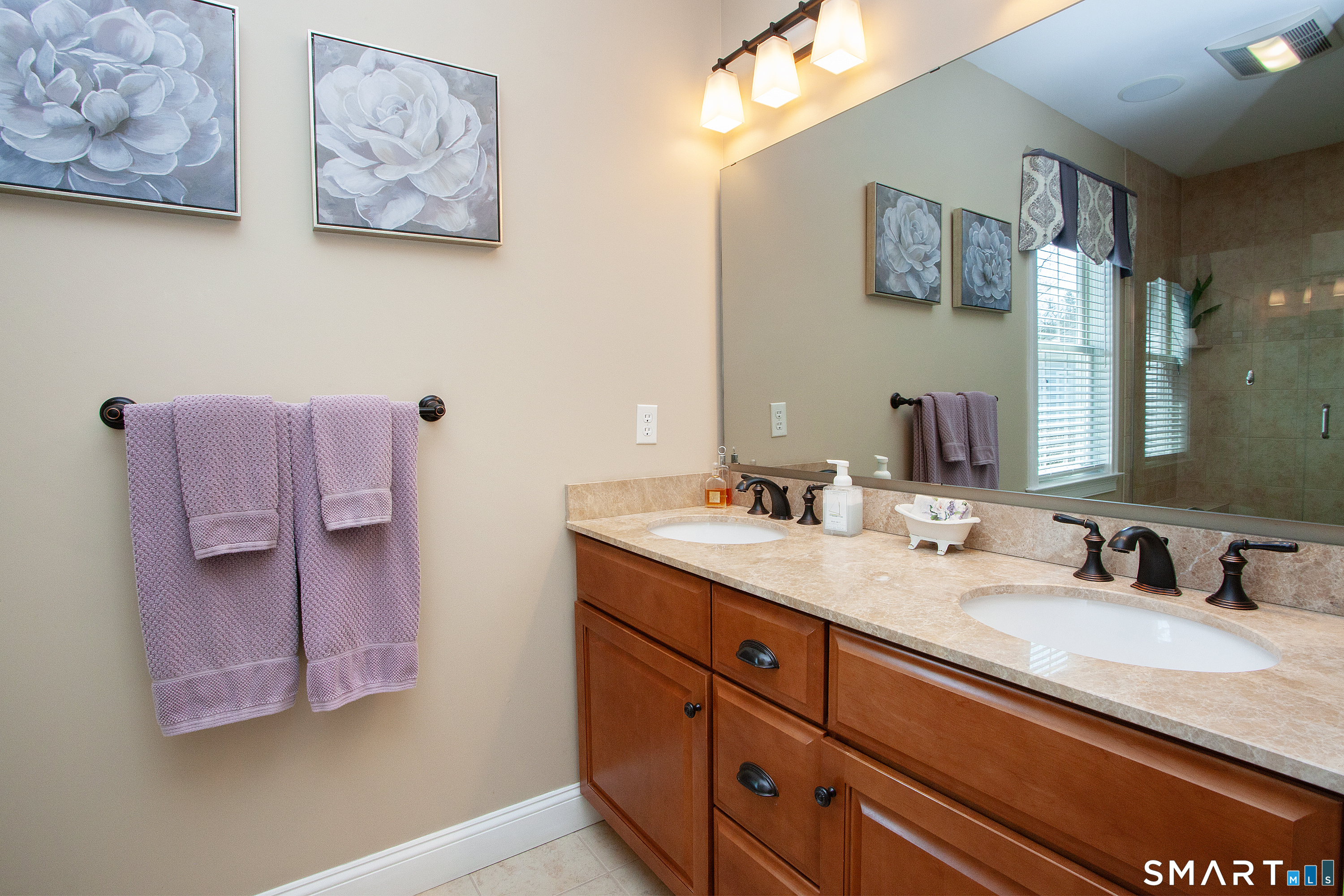 37 Bantry Road, Unit 37 Simsbury, CT 06070 - Photo 11 of 35