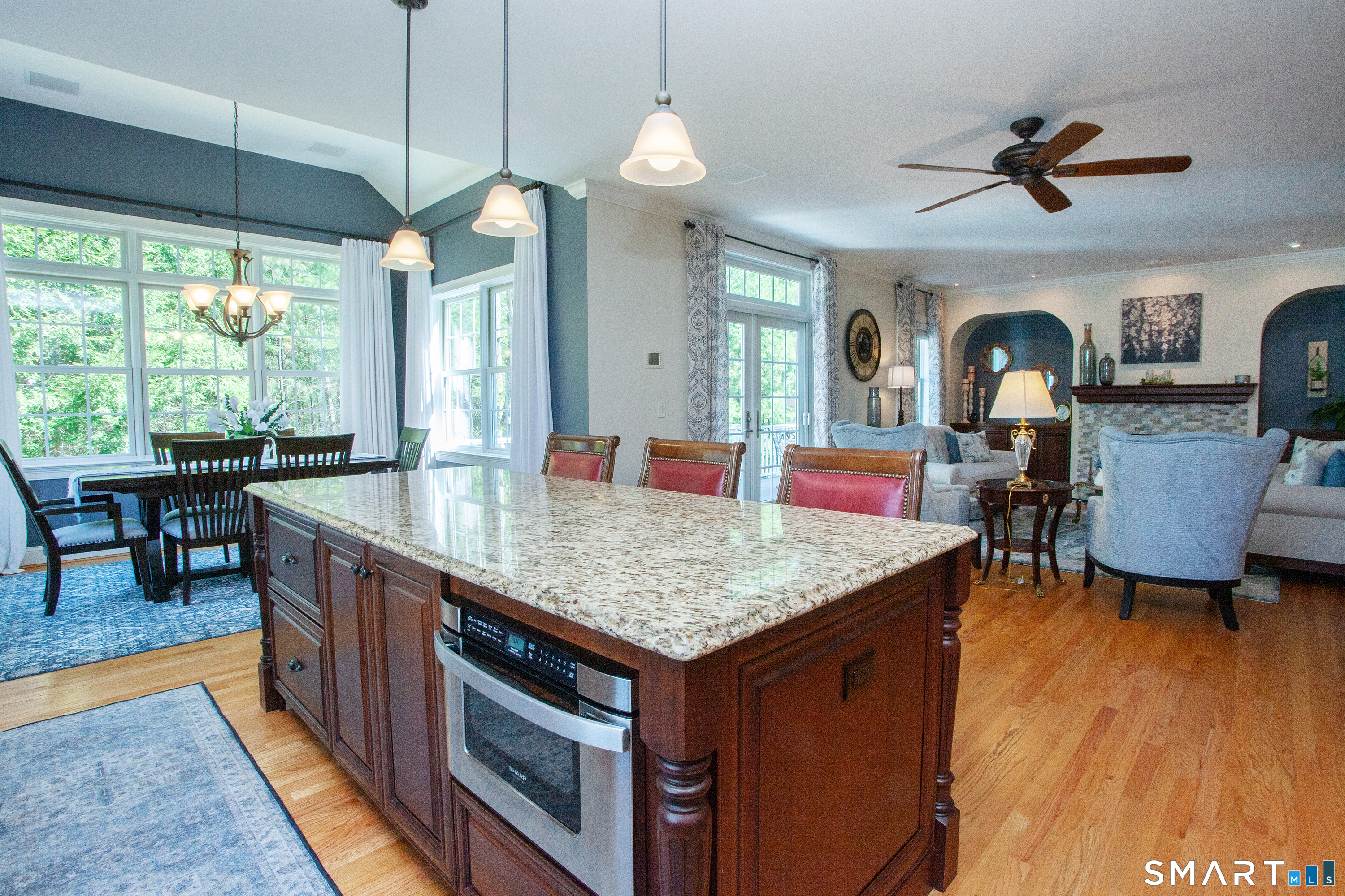 37 Bantry Road, Unit 37 Simsbury, CT 06070 - Photo 7 of 35