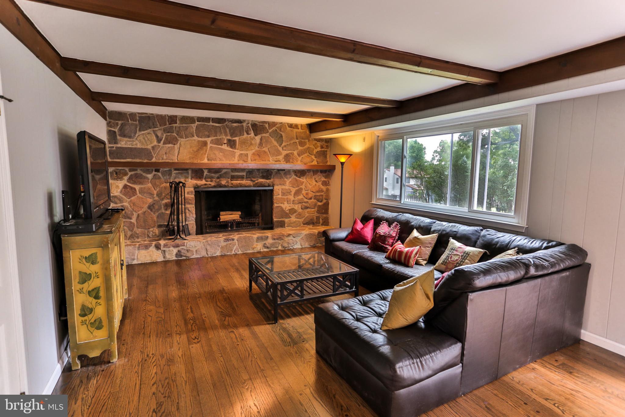 451 Valley View Road Langhorne, PA 19047 - Photo 16 of 69 Family room