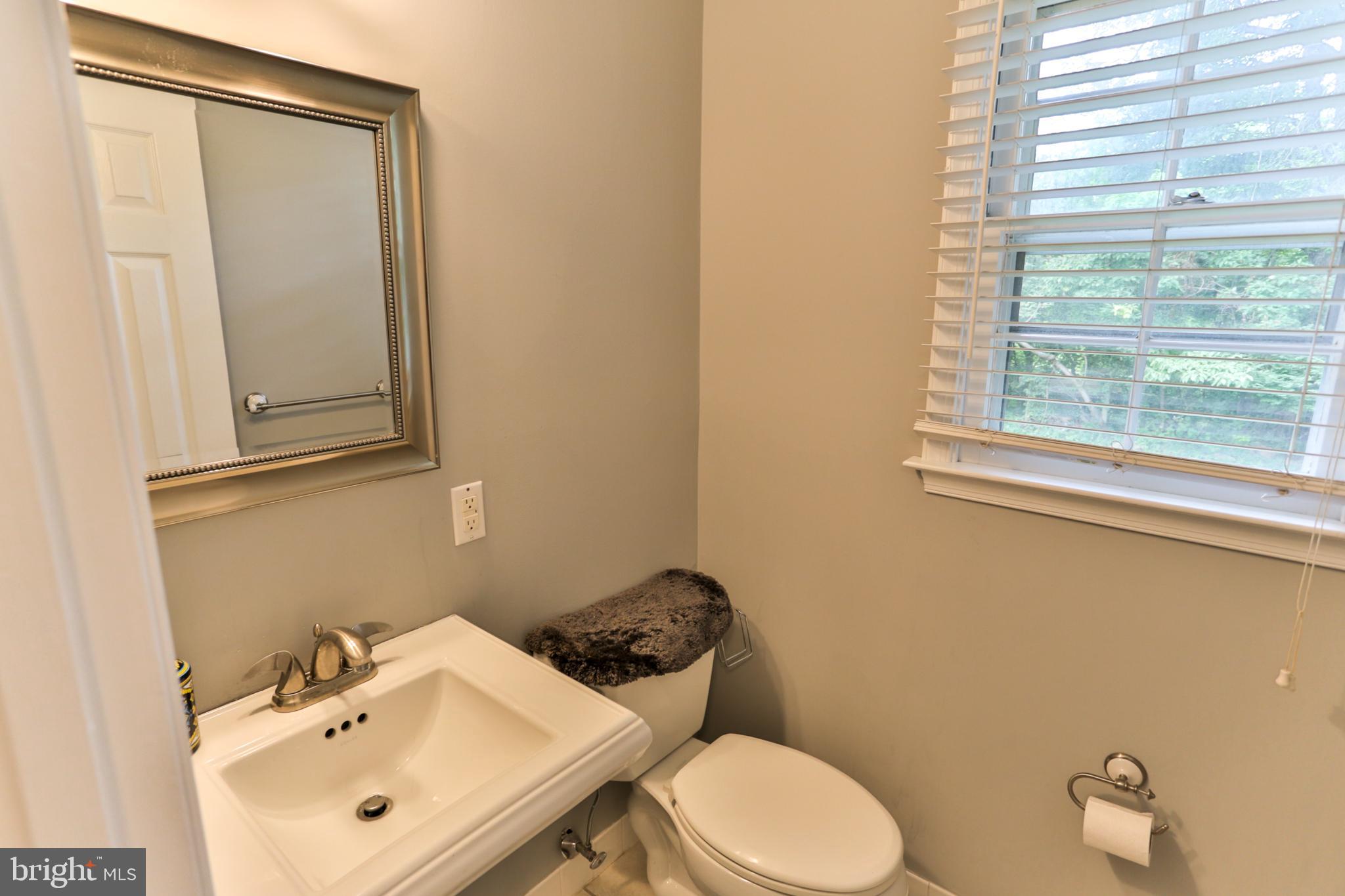 451 Valley View Road Langhorne, PA 19047 - Photo 29 of 69 1st floor Powder room