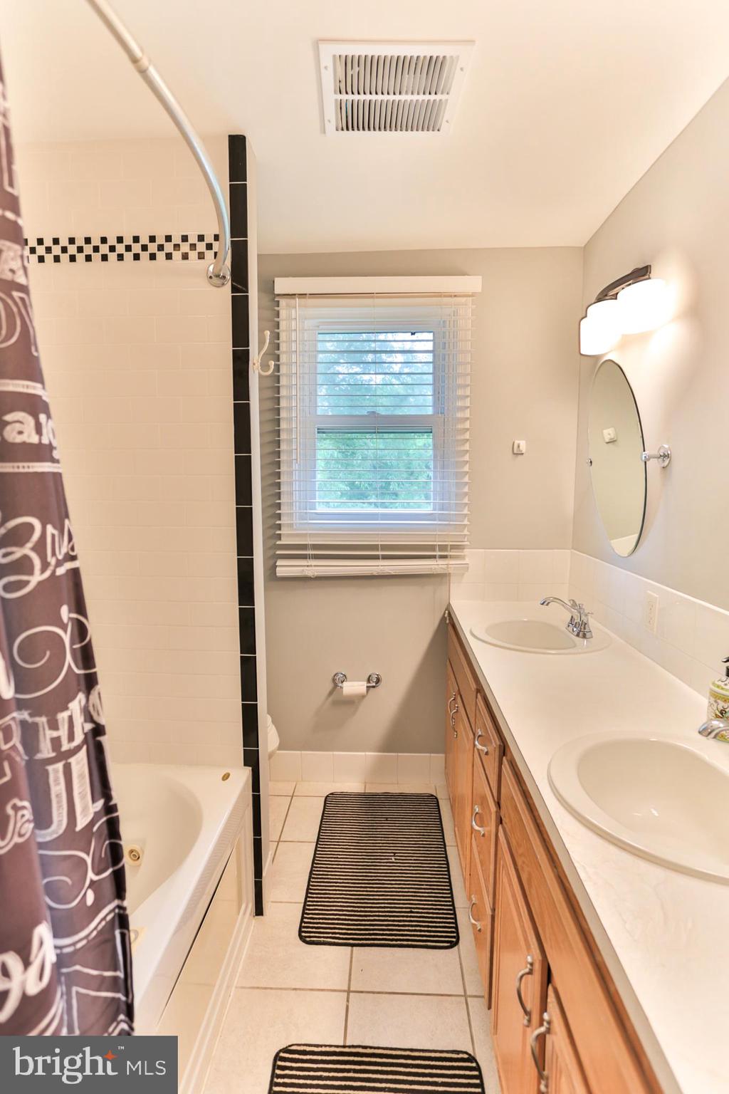 451 Valley View Road Langhorne, PA 19047 - Photo 47 of 69 Hall bath
