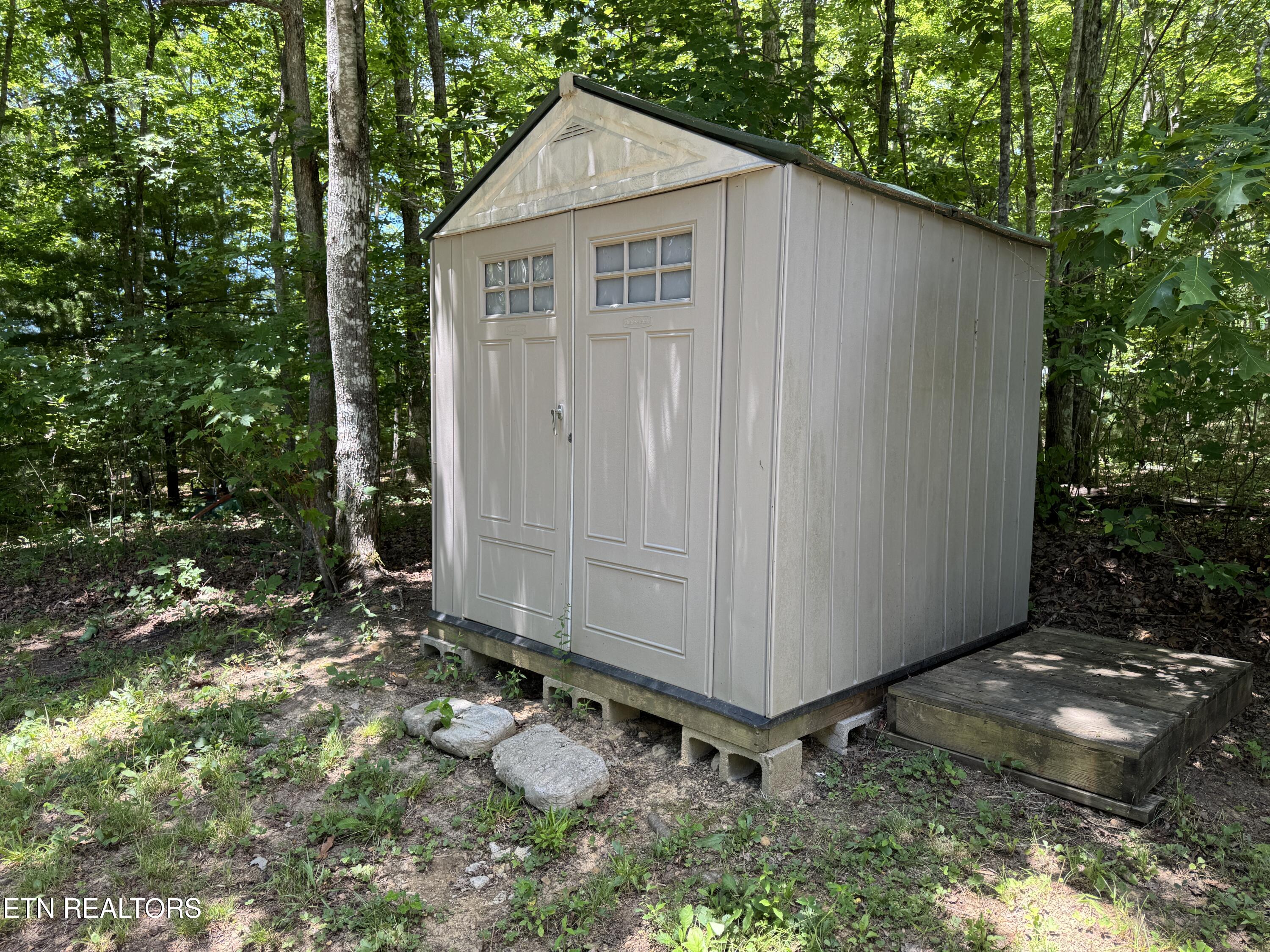 125 Walnut Lane Oneida, TN 37841 - Photo 31 of 39 IMG_7648