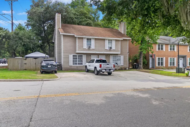 $770,000 | 901 Sea Gull Drive, Unit A&B, Mount Pleasant, SC 29464