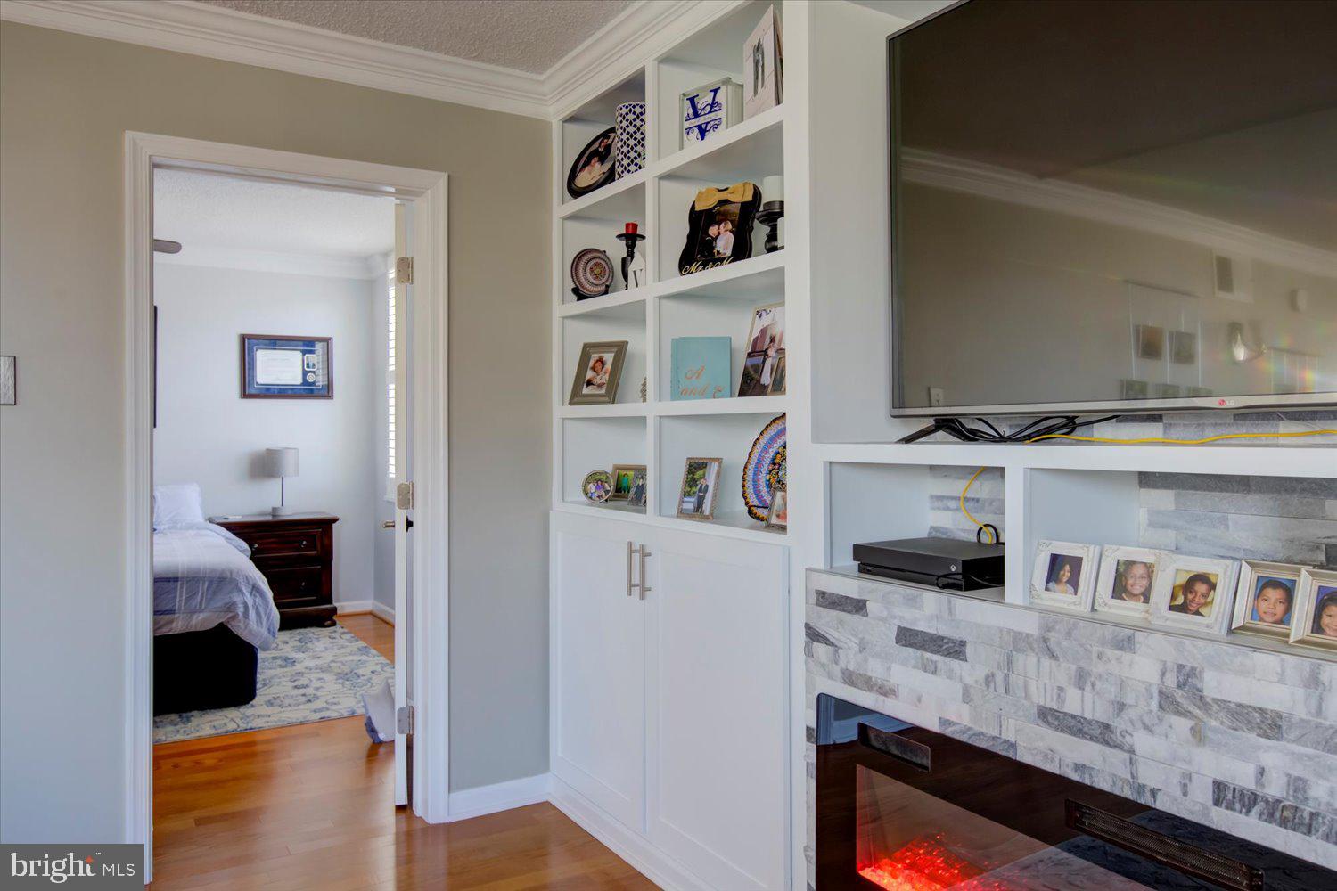 1515 South Arlington Ridge Road, Unit 305 Arlington, VA 22202 - Photo 23 of 41 a kitchen with stainless steel appliances granite countertop a refrigerator and a stove