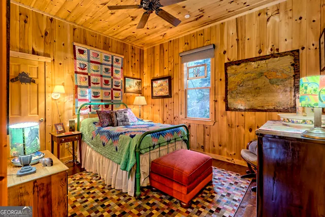 $560,000 | 341 Brookwood Lane, Clarkesville, GA 30523