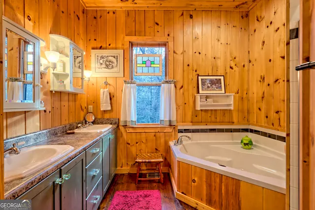 $560,000 | 341 Brookwood Lane, Clarkesville, GA 30523