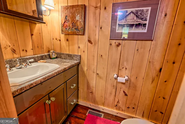 $560,000 | 341 Brookwood Lane, Clarkesville, GA 30523