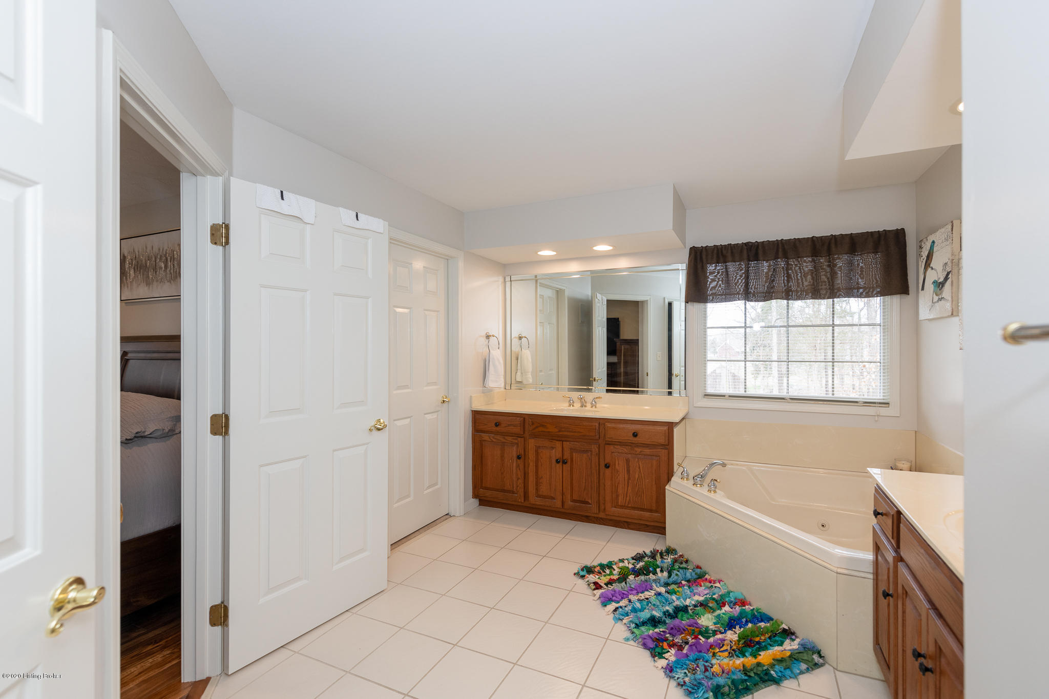 331 Rolling Fork Road Shepherdsville, KY 40165 - Photo 17 of 93 Master Bath