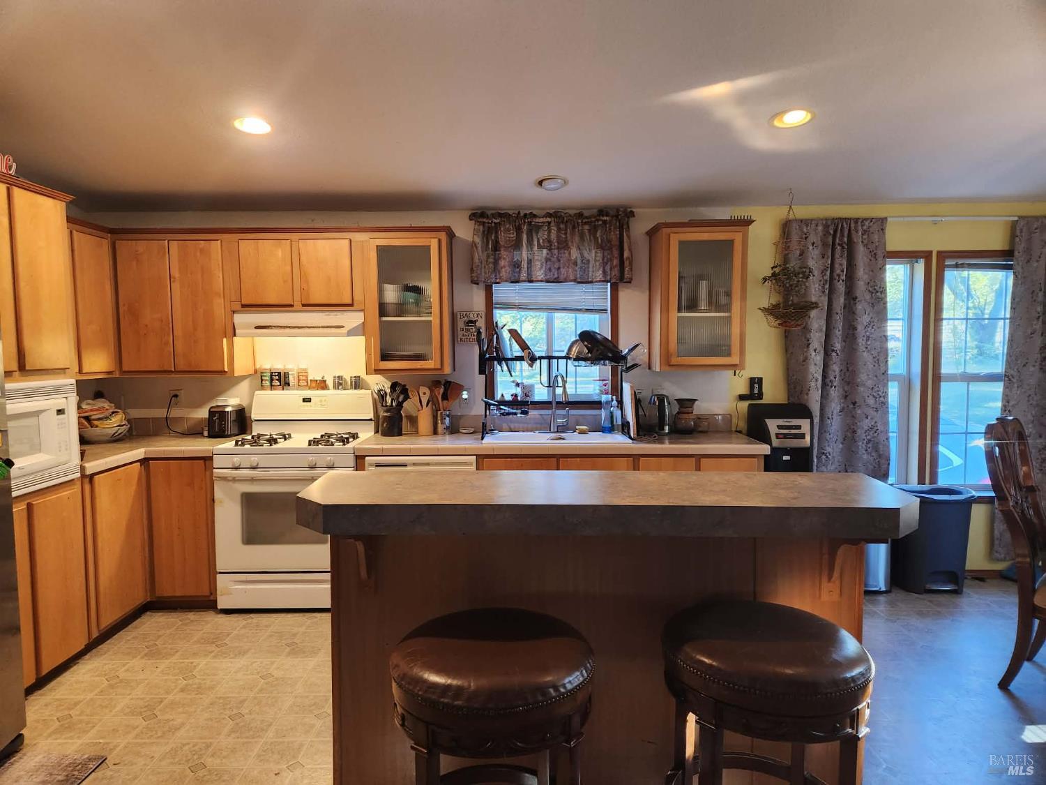 19401 Walker Road, Unit 30 Willits, CA 95490 - Photo 17 of 36