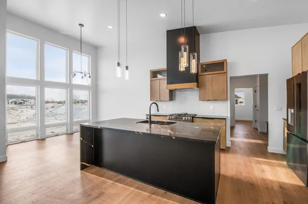 $749,900 | 308 Kerrigan Drive, Wrightstown, WI 54180