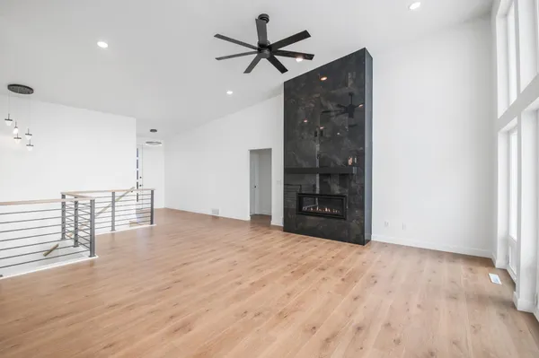 $749,900 | 308 Kerrigan Drive, Wrightstown, WI 54180