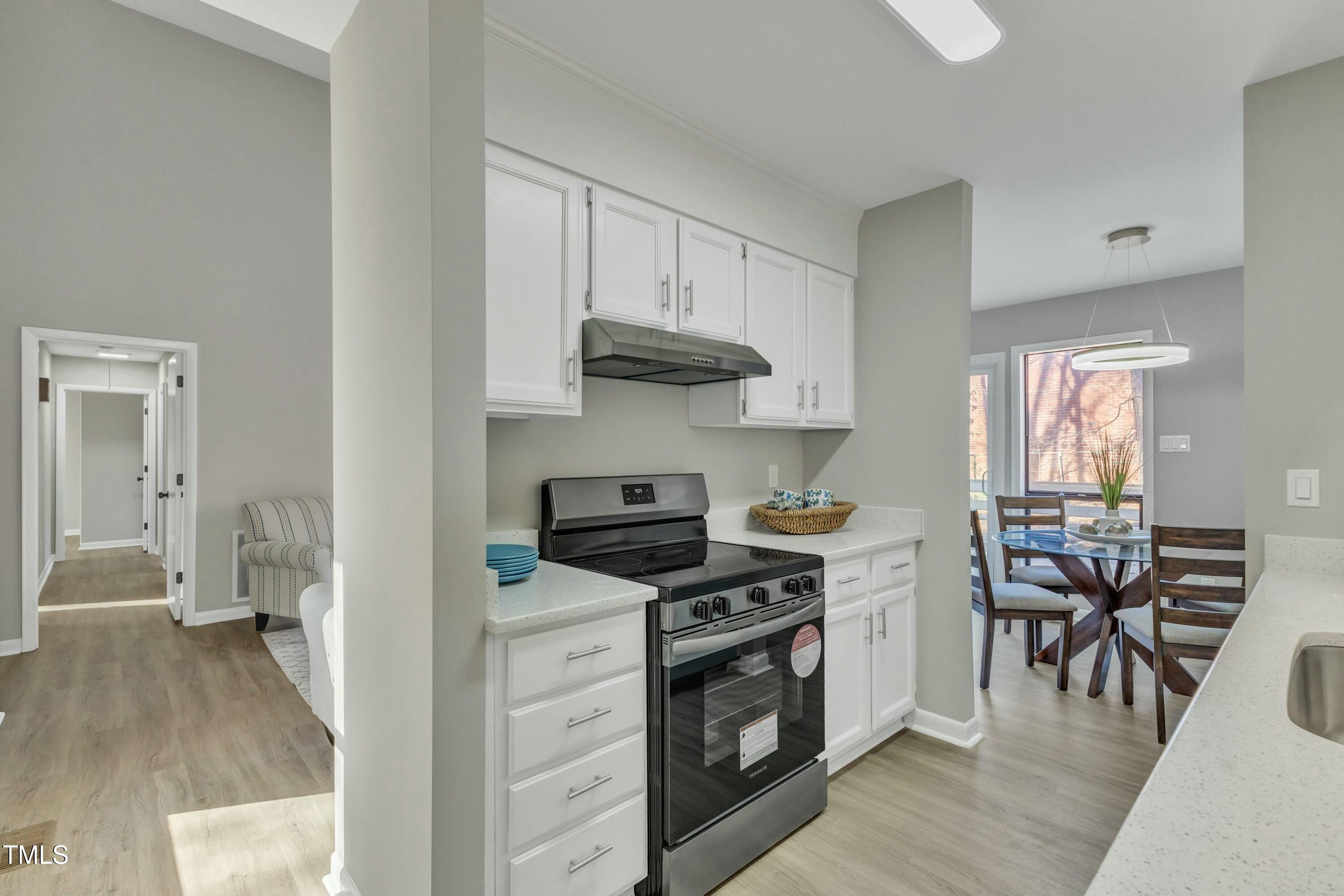 1432 Fairway Ridge Drive Raleigh, NC 27606 - Photo 14 of 40 Electrical free Standing range
