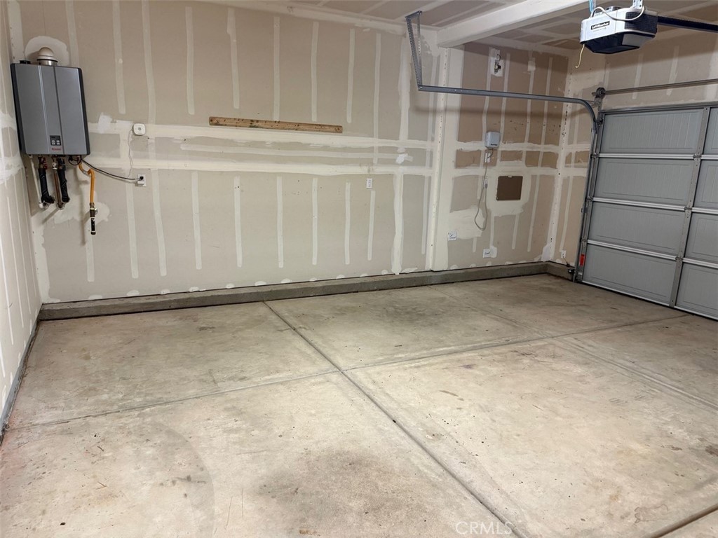 2415 Explorador Drive Merced, CA 95340 - Photo 15 of 28 a view of an empty room