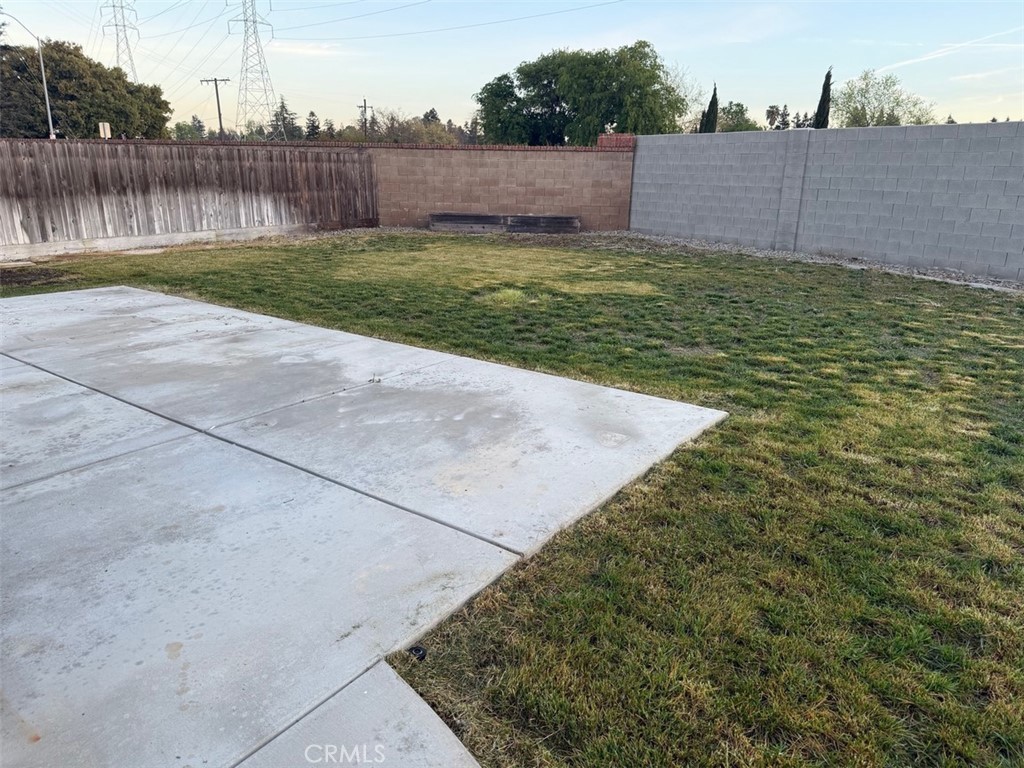 2415 Explorador Drive Merced, CA 95340 - Photo 10 of 28 a view of a backyard