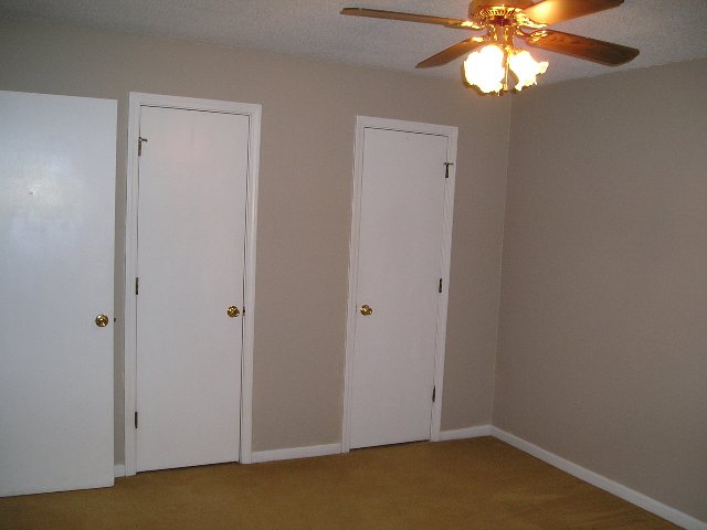 1022 Ridgeview Lane, Unit BETWEEN CLEMSON AND SENEC Seneca, SC 29678 - Photo 7 of 9 Gallery Image 7