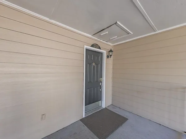 $300,000 | 1708 Brighton Point, Atlanta, GA 30328