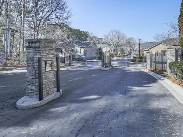 $300,000 | 1708 Brighton Point, Atlanta, GA 30328