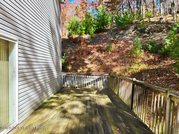 $299,000 | 133 Alford Court, Bushkill, PA 18324