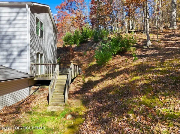 $299,000 | 133 Alford Court, Bushkill, PA 18324