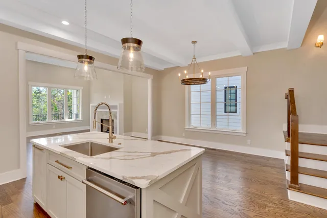 $989,000 | 870 Cranes Cp Trail, Chattanooga, TN 37405