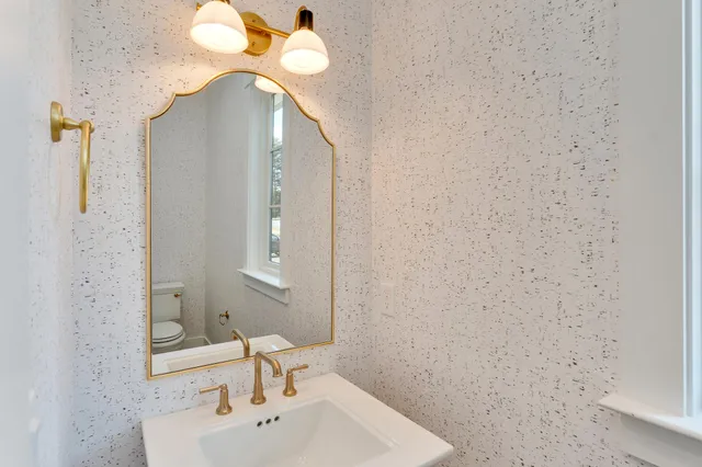 $989,000 | 870 Cranes Cp Trail, Chattanooga, TN 37405