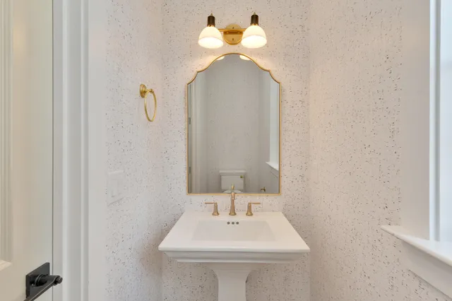 $989,000 | 870 Cranes Cp Trail, Chattanooga, TN 37405