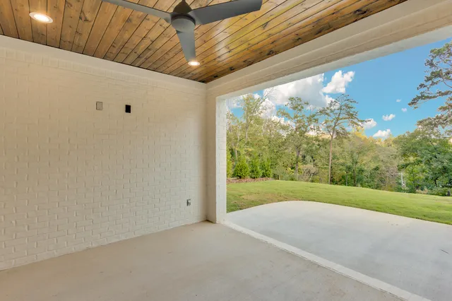 $989,000 | 870 Cranes Cp Trail, Chattanooga, TN 37405