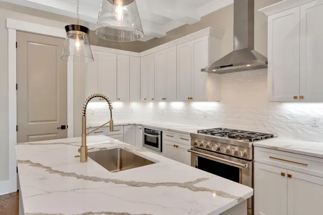 $989,000 | 870 Cranes Cp Trail, Chattanooga, TN 37405