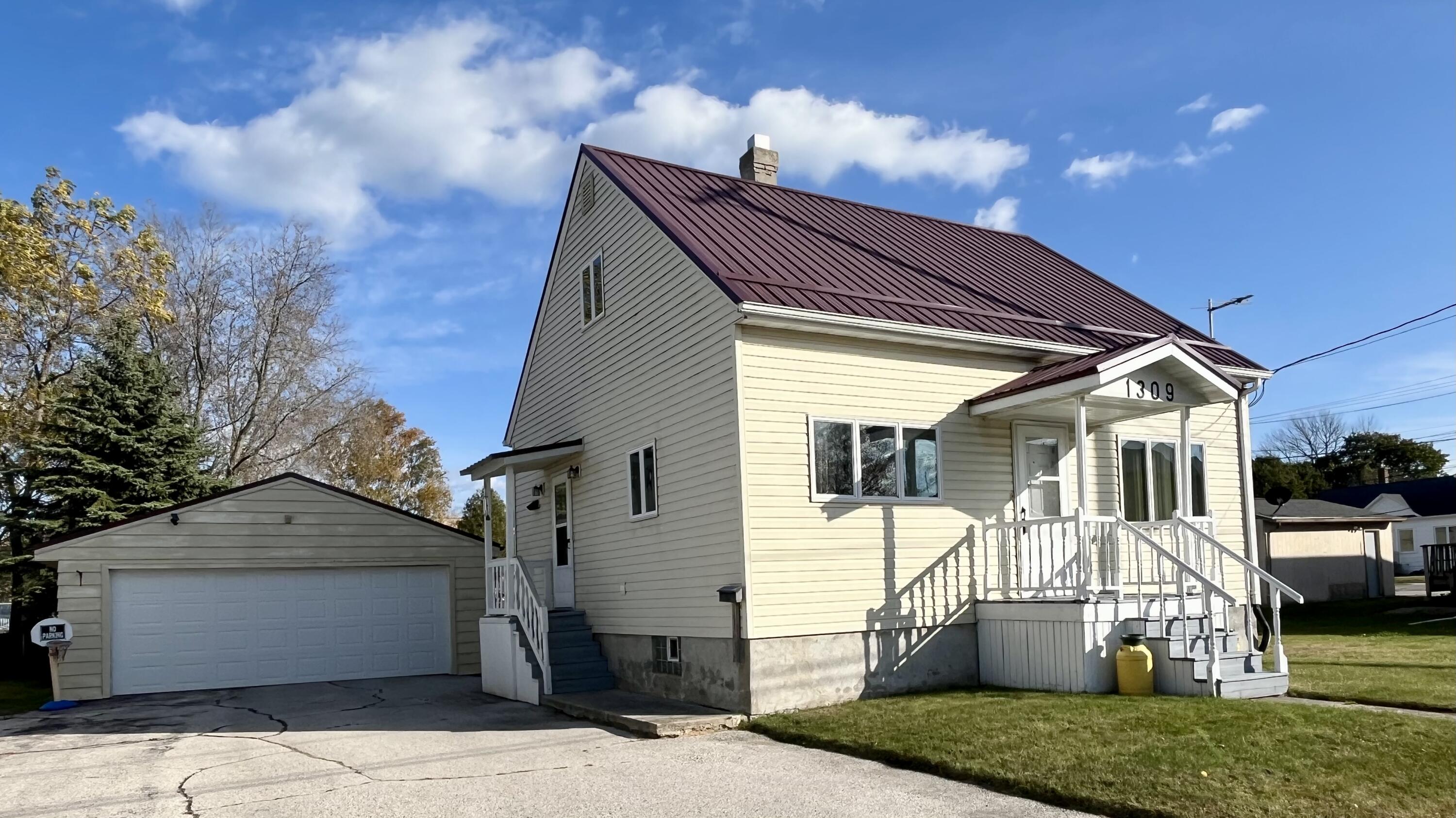 1309 School Street Two Rivers, WI 54241 - Photo 1 of 1 IMG_7797