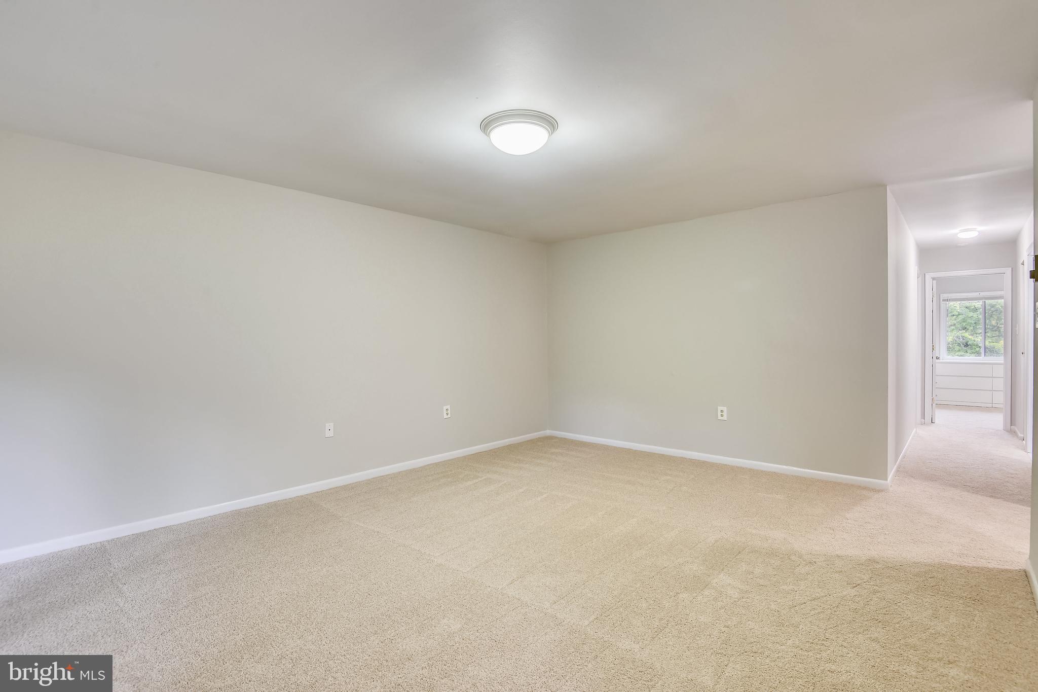 1435 Northgate Square, Unit 22B Reston, VA 20190 - Photo 11 of 49 Living Room
