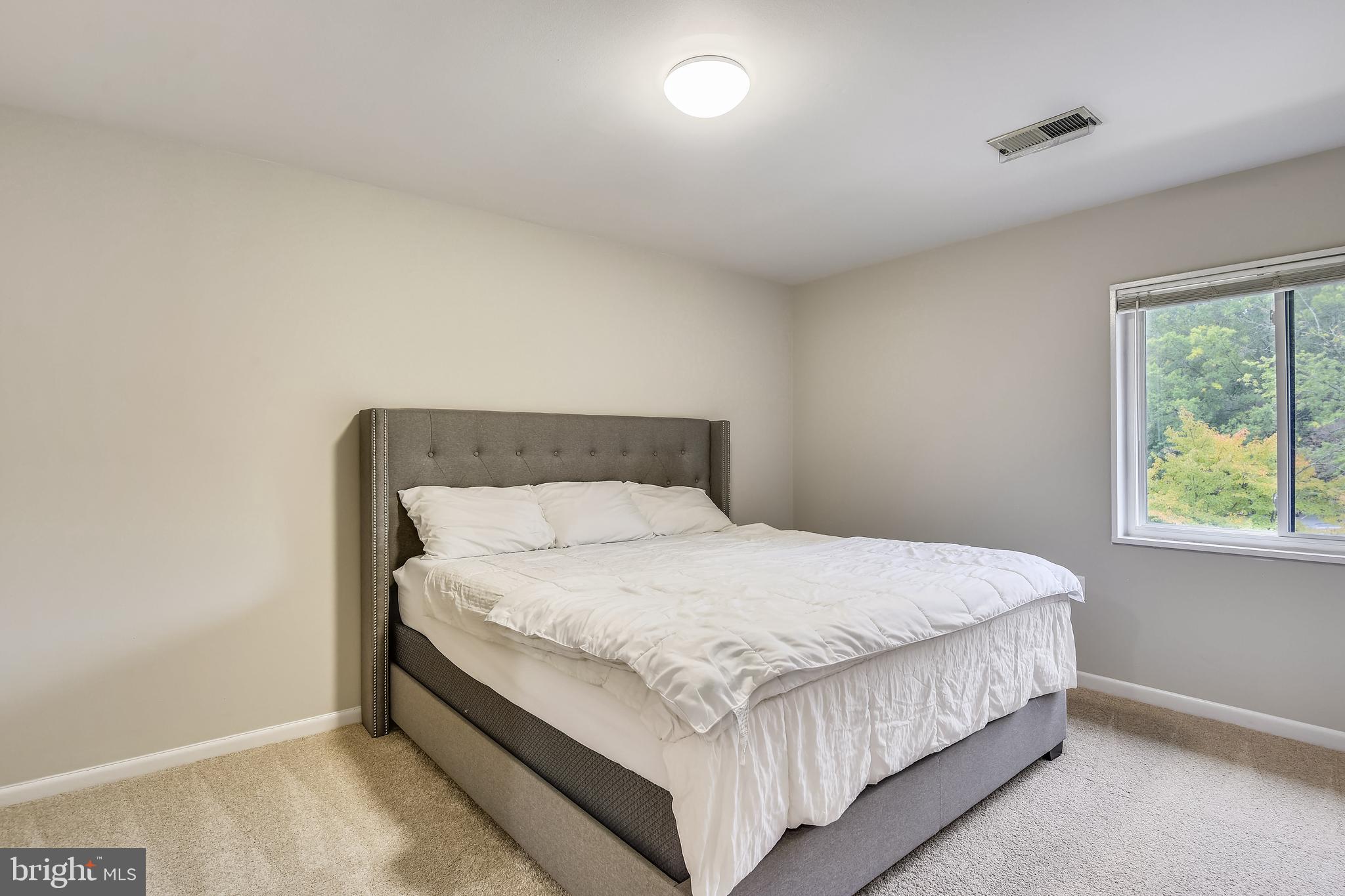 1435 Northgate Square, Unit 22B Reston, VA 20190 - Photo 17 of 49 Master Bedroom