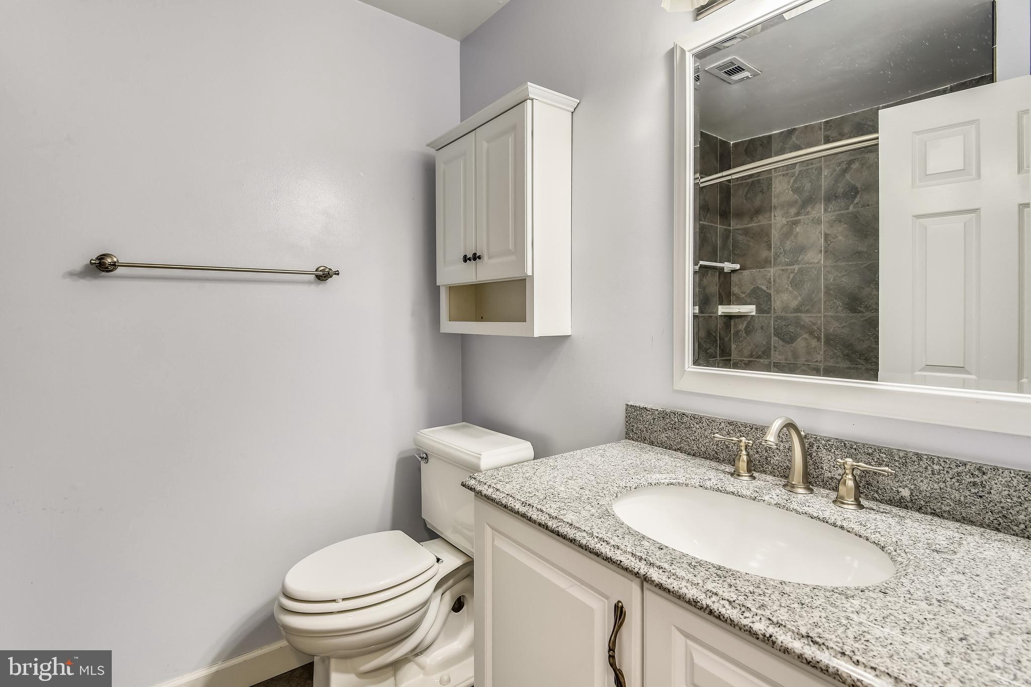 1435 Northgate Square, Unit 22B Reston, VA 20190 - Photo 26 of 49 Bathroom #2
