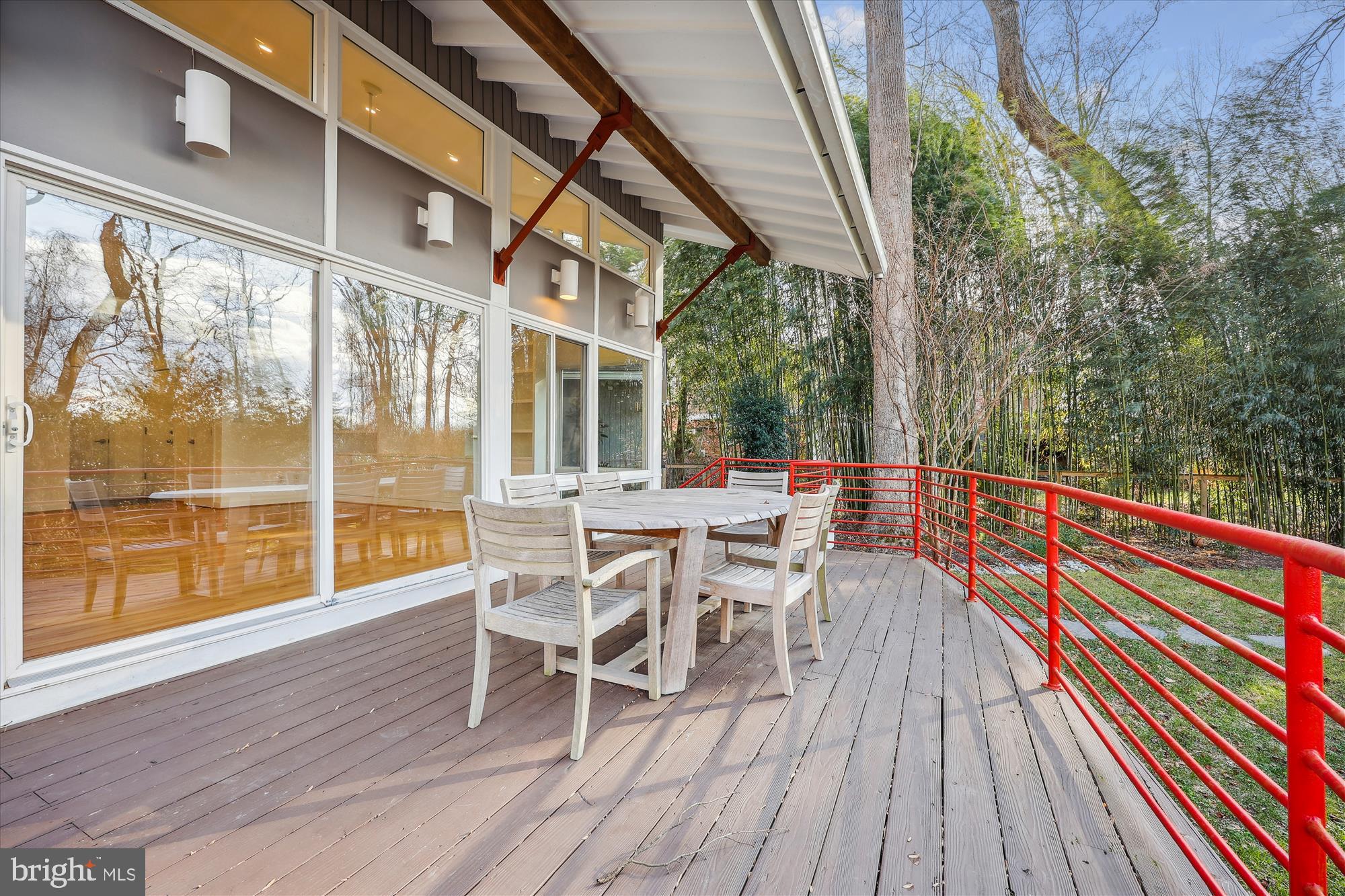 8328 Fenway Road Bethesda, MD 20817 - Photo 49 of 62 Dine El Fresco