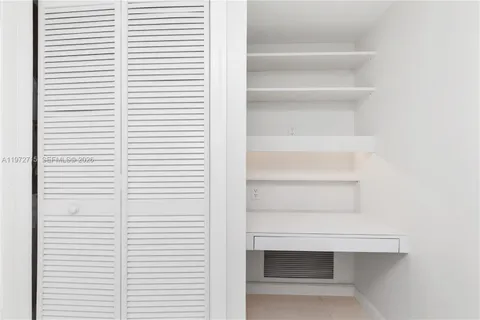 $599,999 | 210 Seaview Drive, Unit 207, Key Biscayne, FL 33149