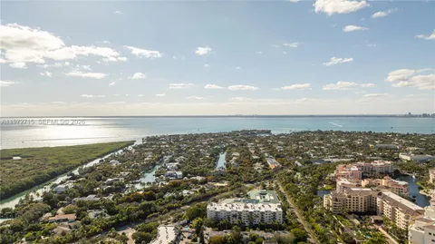 $599,999 | 210 Seaview Drive, Unit 207, Key Biscayne, FL 33149